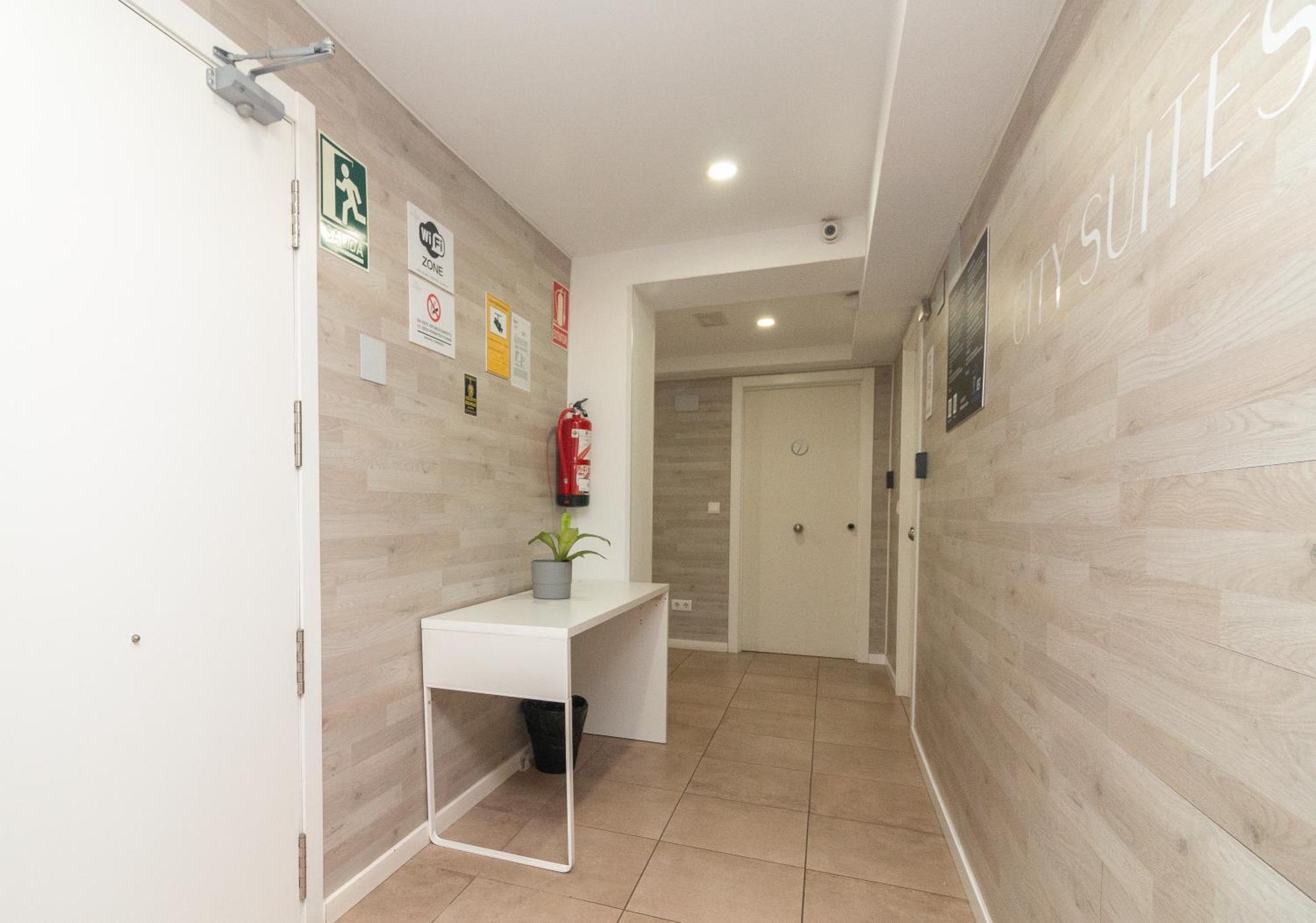 Bet Apartments - Abastos Walencja Zewnętrze zdjęcie